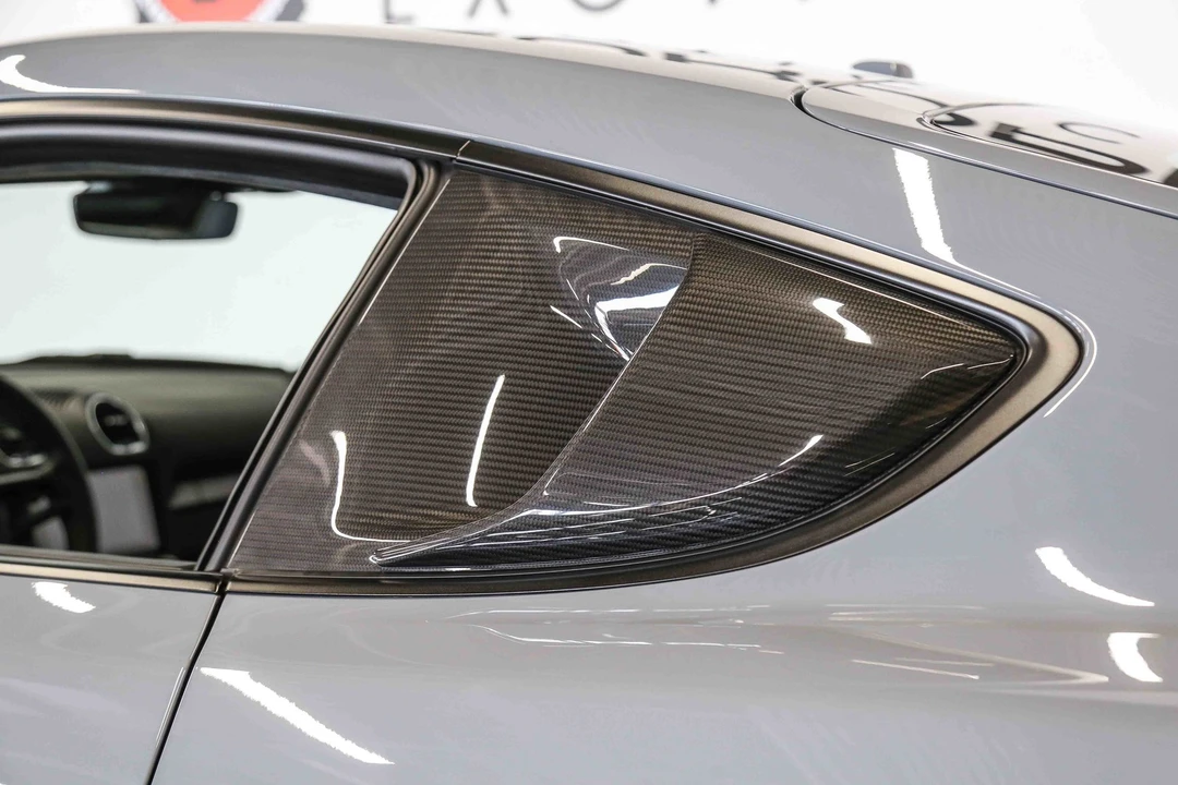 2025 Porsche - Image 8 of 31