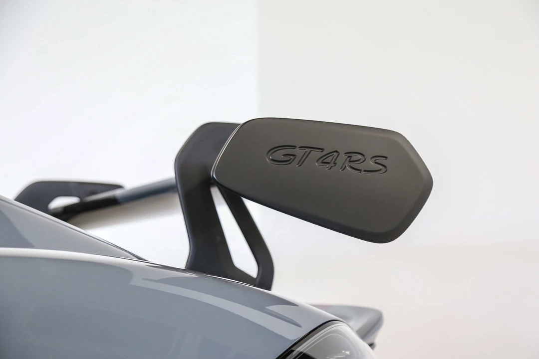 2025 Porsche - Image 9 of 31