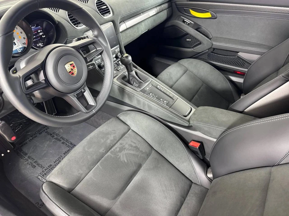 2025 Porsche 718 Cayman GT4 RS - Image 4 of 4