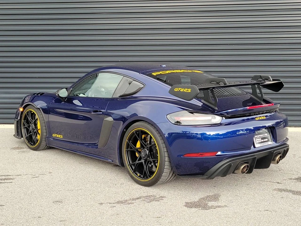 2025 Porsche 718 Cayman GT4 RS - Image 3 of 4