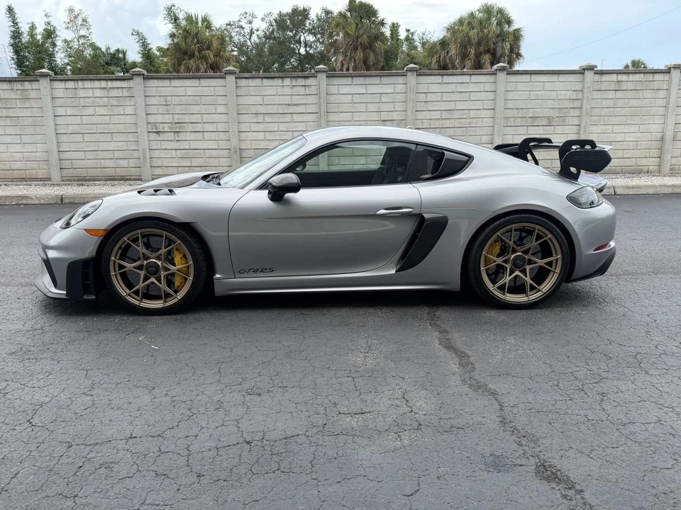 2025 Porsche 718 Cayman GT4 RS - Image 2 of 4