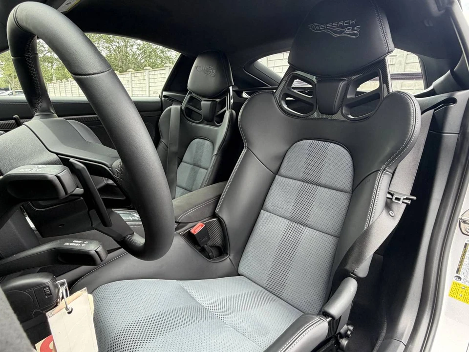 2025 Porsche 718 Cayman GT4 RS - Image 4 of 4
