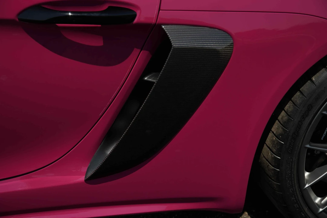 2025 Porsche 718 Cayman GT4 RS - Image 19 of 31