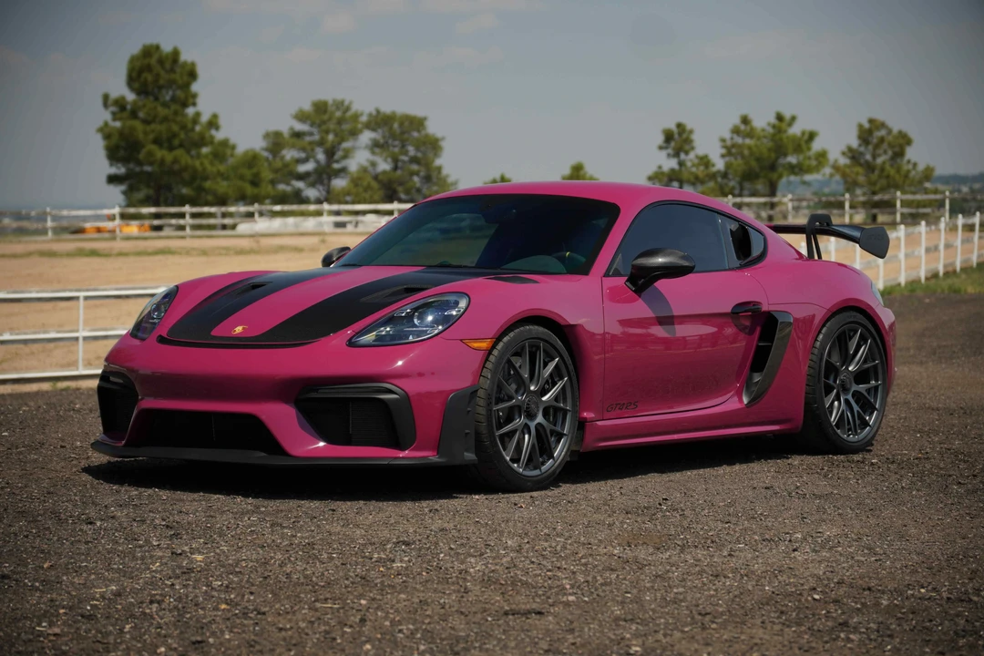 2025 Porsche 718 Cayman GT4 RS - Image 13 of 31