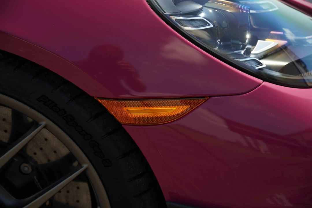 2025 Porsche 718 Cayman GT4 RS - Image 27 of 31