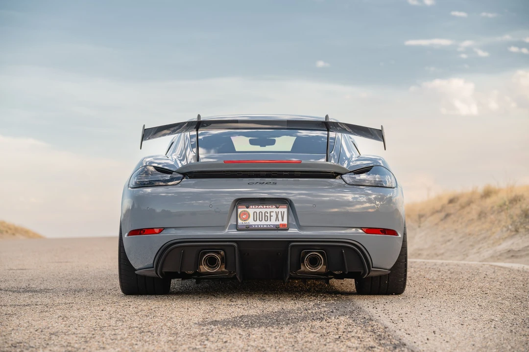 2025 Porsche 718 Cayman GT4 RS - Image 9 of 31