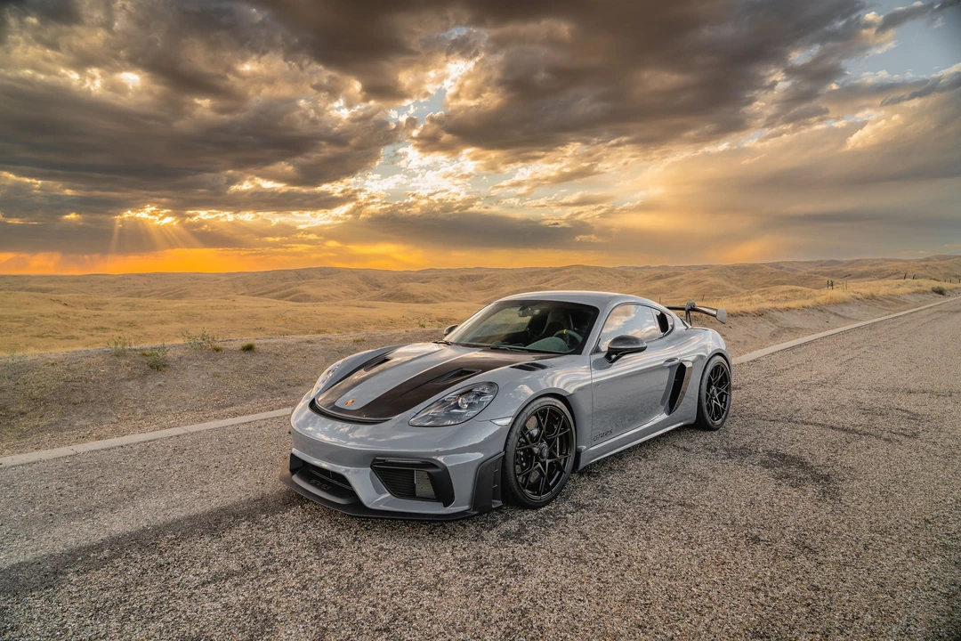 2025 Porsche 718 Cayman GT4 RS - Image 13 of 31