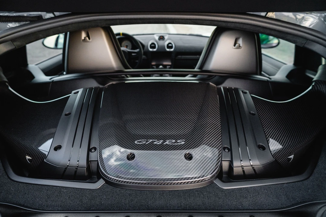 2025 Porsche 718 Cayman GT4 RS - Image 17 of 31