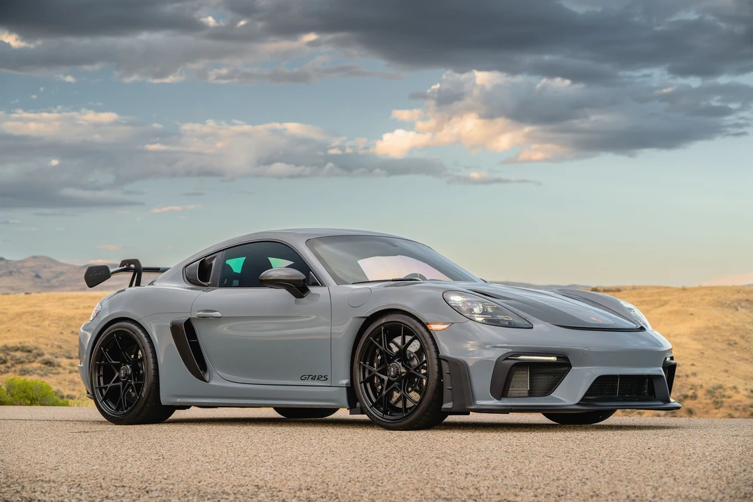 2025 Porsche 718 Cayman GT4 RS - Image 19 of 31