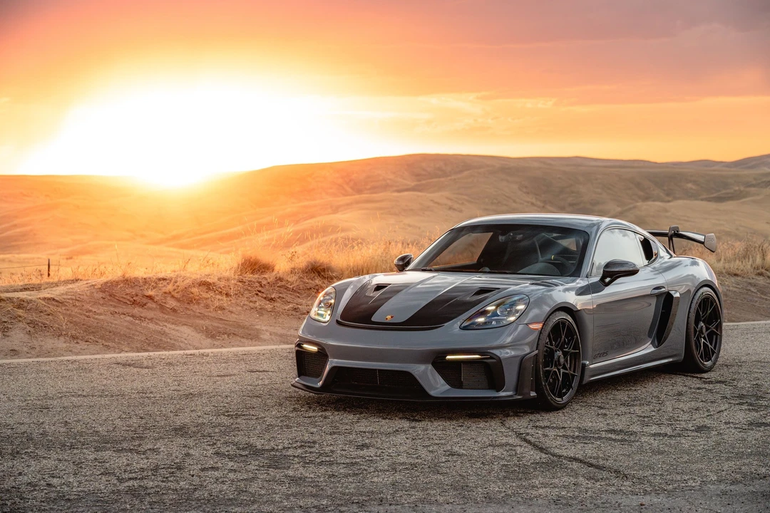 2025 Porsche 718 Cayman GT4 RS - Image 25 of 31