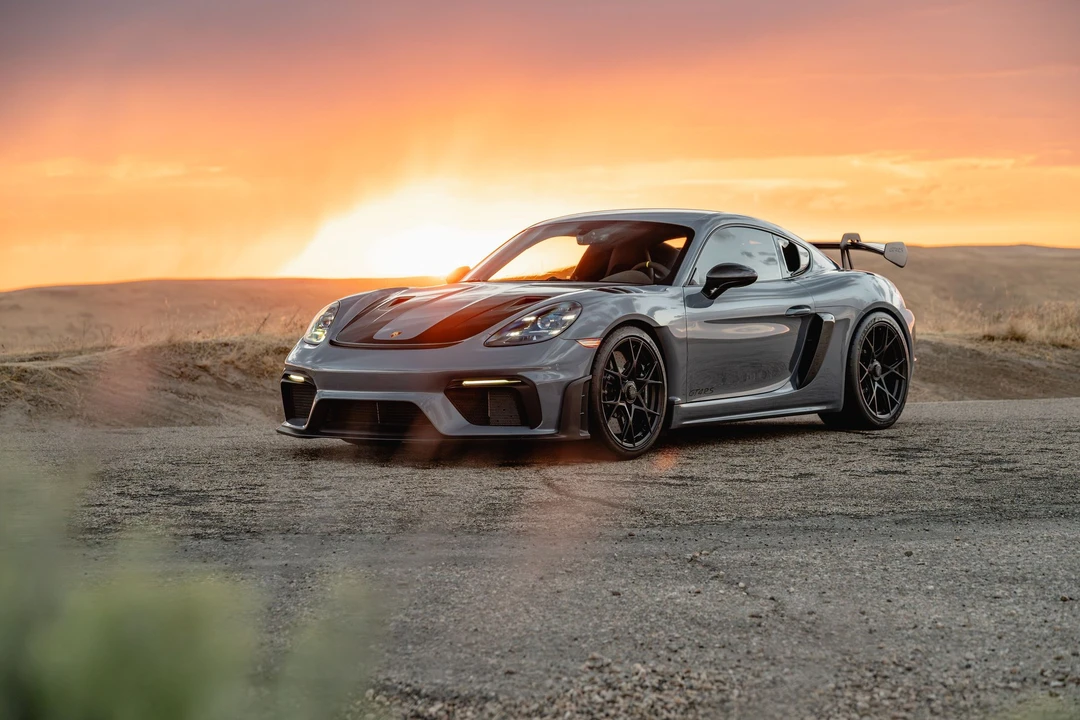 2025 Porsche 718 Cayman GT4 RS - Image 2 of 31