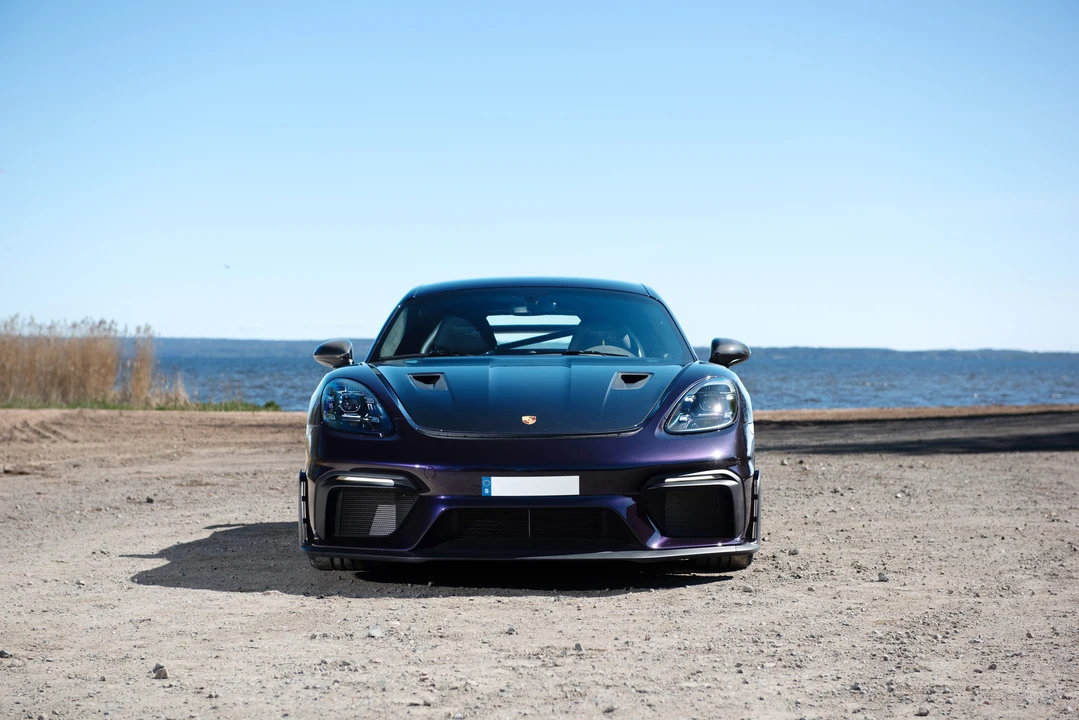 2025 Porsche 718 Cayman GT4 RS - Image 2 of 31