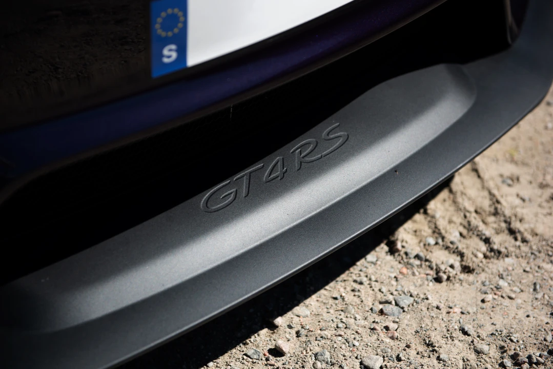 2025 Porsche 718 Cayman GT4 RS - Image 24 of 31
