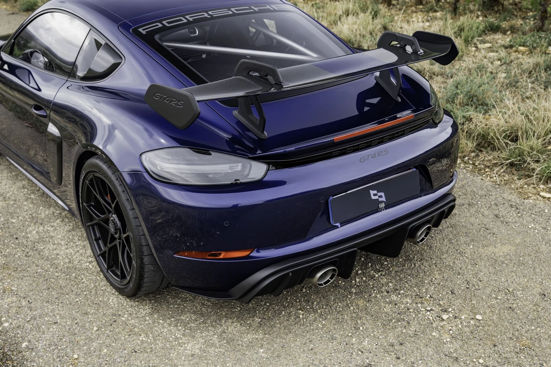 2025 Porsche 718 Cayman GT4 RS - Image 24 of 31