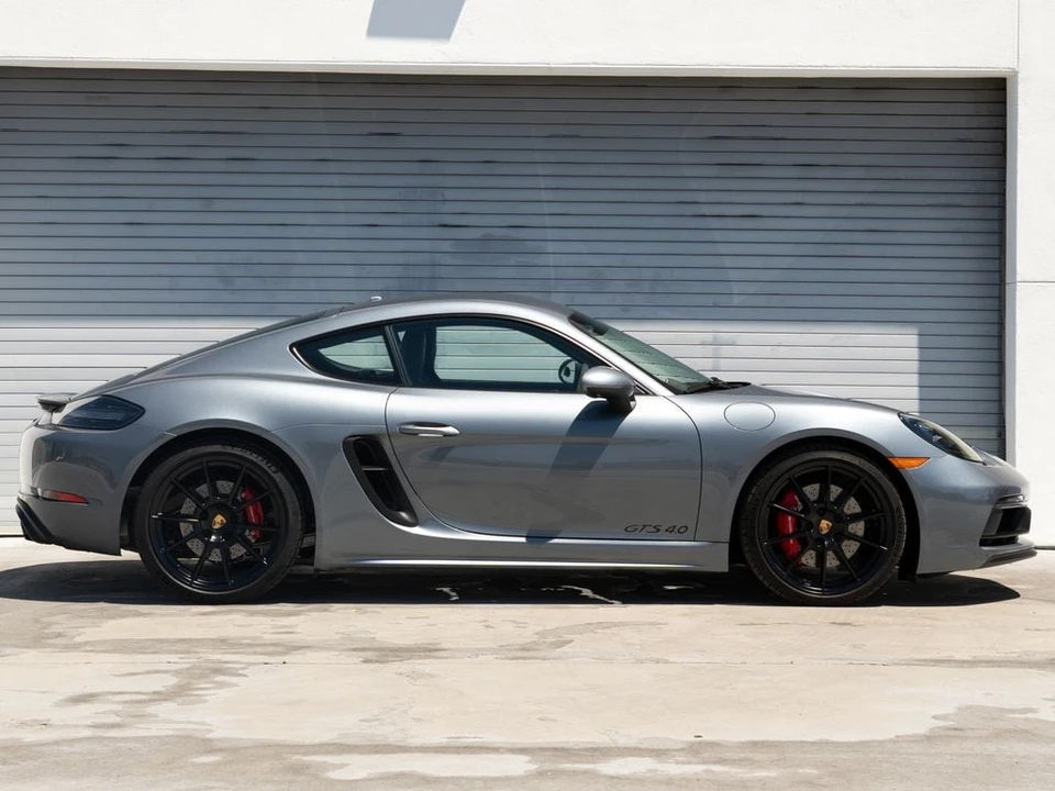 2025 Porsche 718 Cayman GTS 4.0 - Image 9 of 26