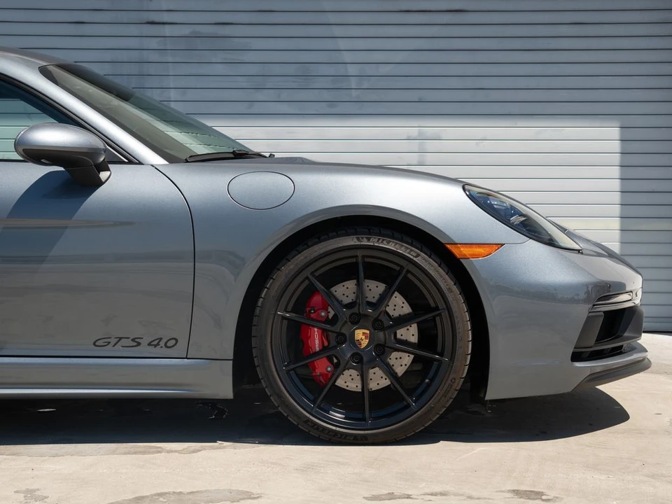 2025 Porsche 718 Cayman GTS 4.0 - Image 10 of 26