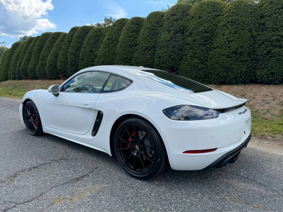 2025 Porsche 718 Cayman GTS 4.0 - Image 3 of 4