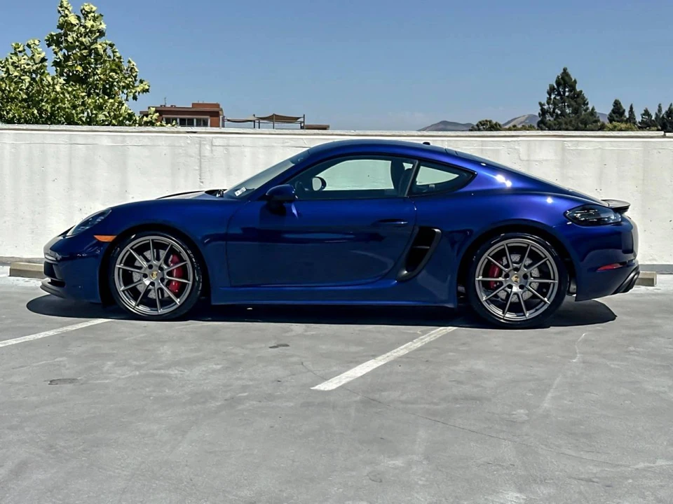 2025 Porsche 718 Cayman GTS 4.0 - Image 2 of 4