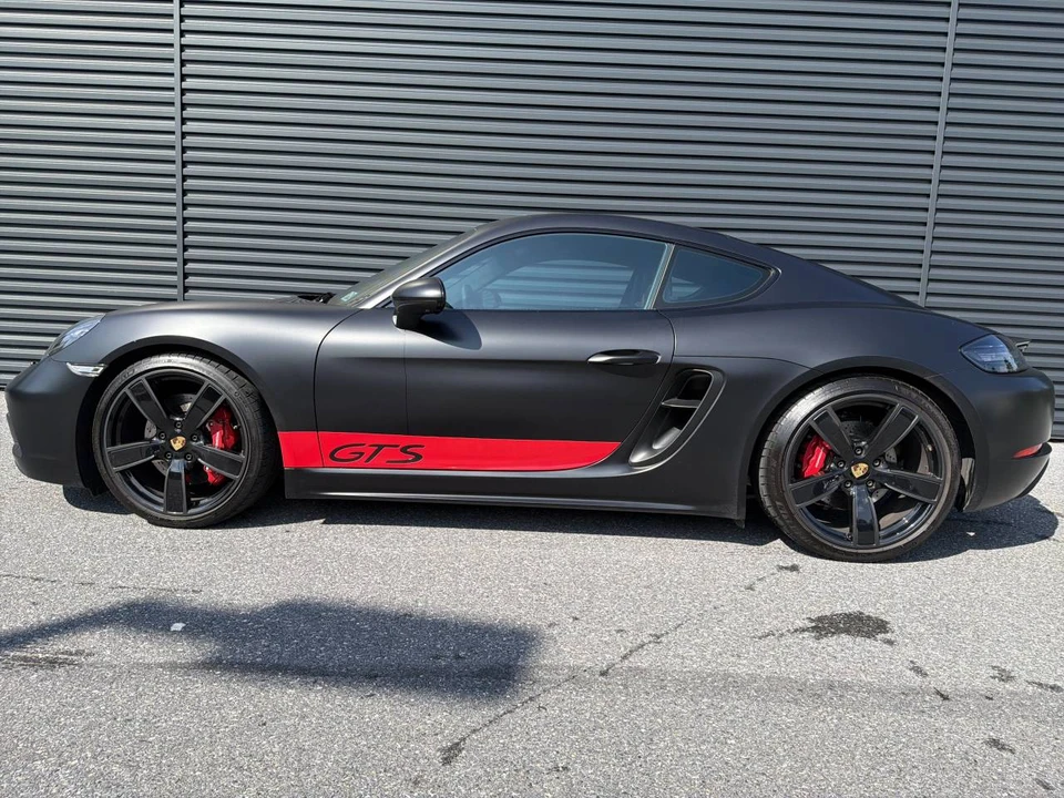 2025 Porsche 718 Cayman GTS 4.0 - Image 2 of 4