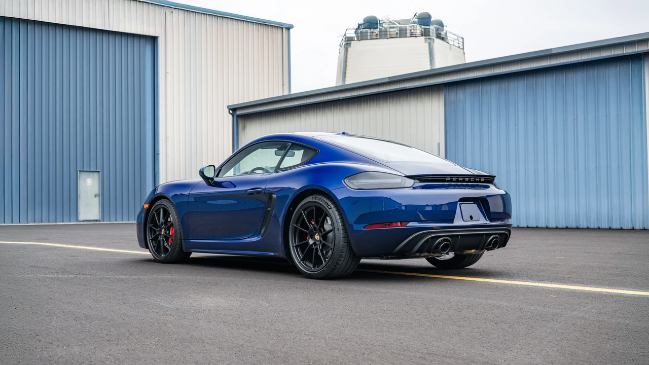 2025 Porsche 718 Cayman GTS 4.0 - Image 8 of 31