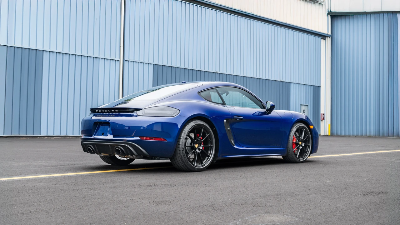 2025 Porsche 718 Cayman GTS 4.0 - Image 6 of 31