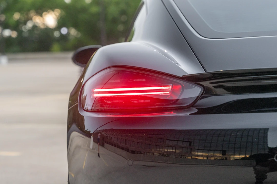 2025 Porsche 718 Cayman GTS 4.0 - Image 23 of 31
