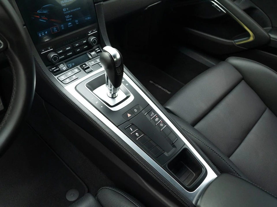 2025 Porsche 718 Cayman GTS 4.0 - Image 28 of 31