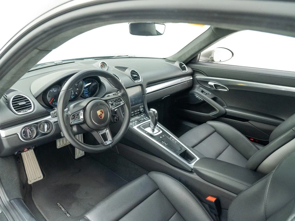 2025 Porsche 718 Cayman GTS 4.0 - Image 5 of 31