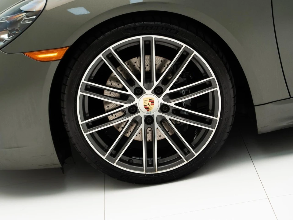 2025 Porsche 718 Cayman GTS 4.0 - Image 13 of 31