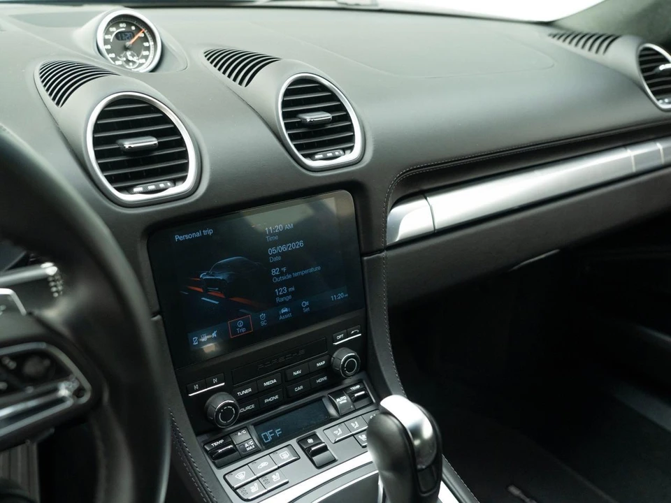 2025 Porsche 718 Cayman GTS 4.0 - Image 27 of 31
