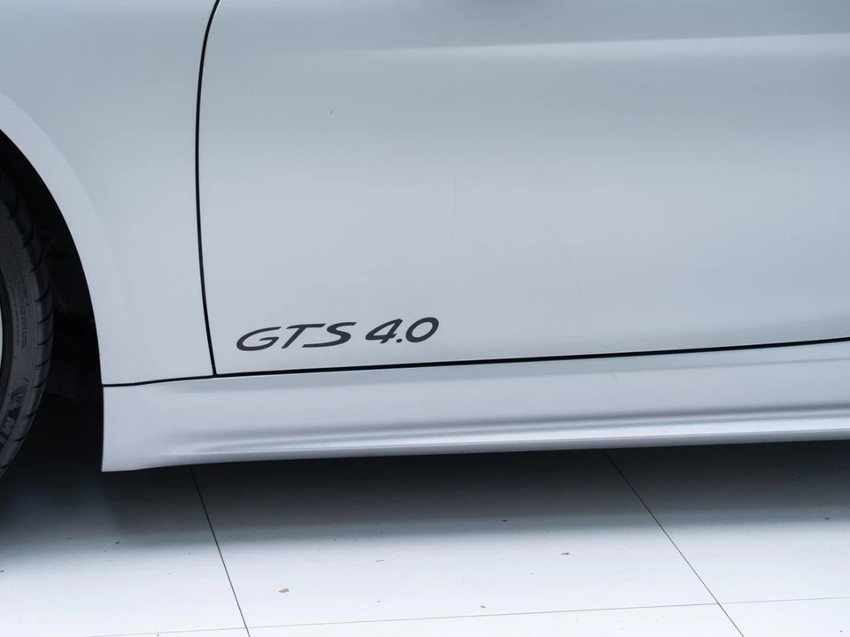 2025 Porsche 718 Cayman GTS 4.0 - Image 14 of 31