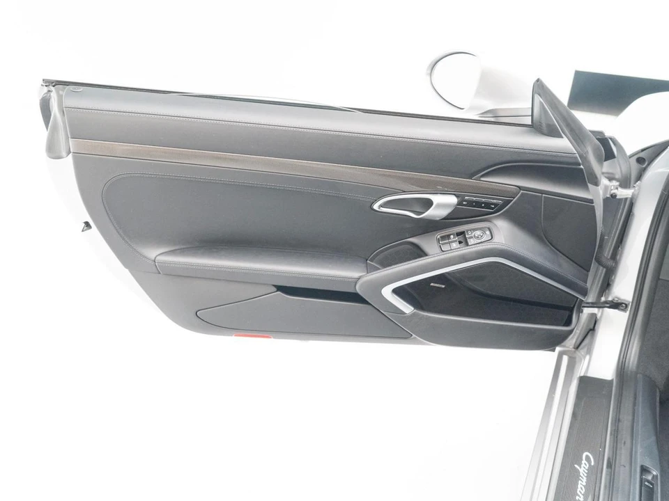 2025 Porsche 718 Cayman GTS 4.0 - Image 22 of 31