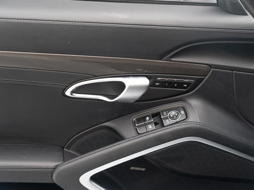 2025 Porsche 718 Cayman GTS 4.0 - Image 23 of 31