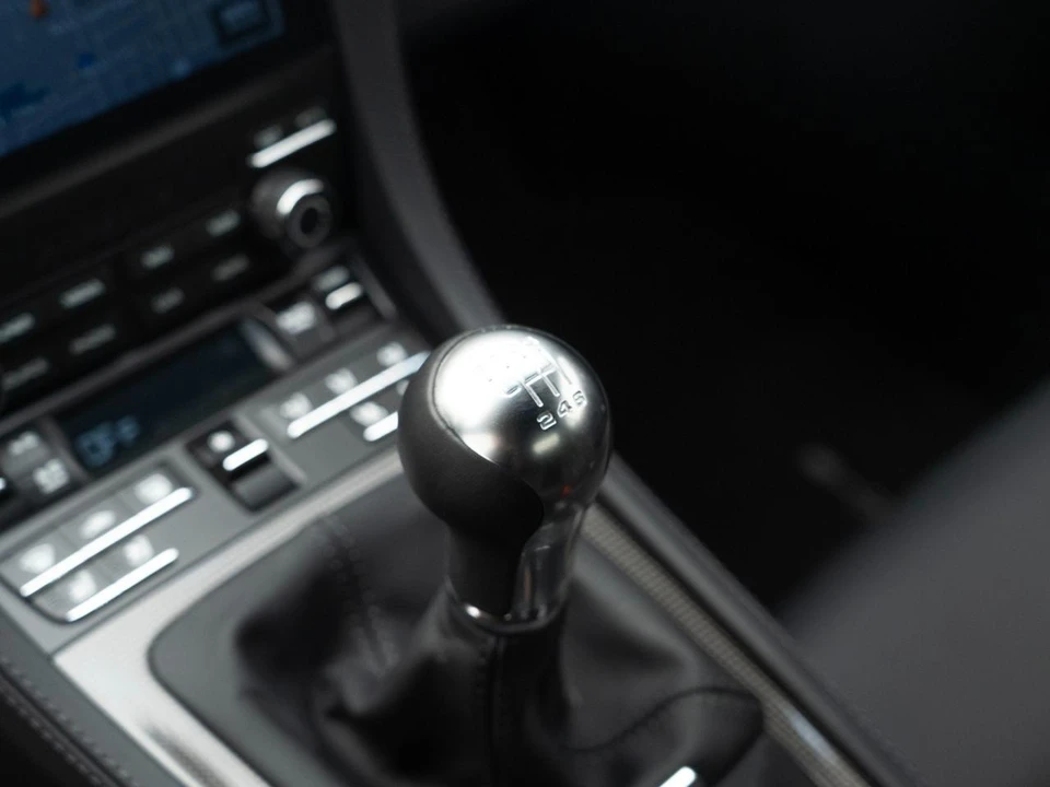 2025 Porsche 718 Cayman GTS 4.0 - Image 29 of 31