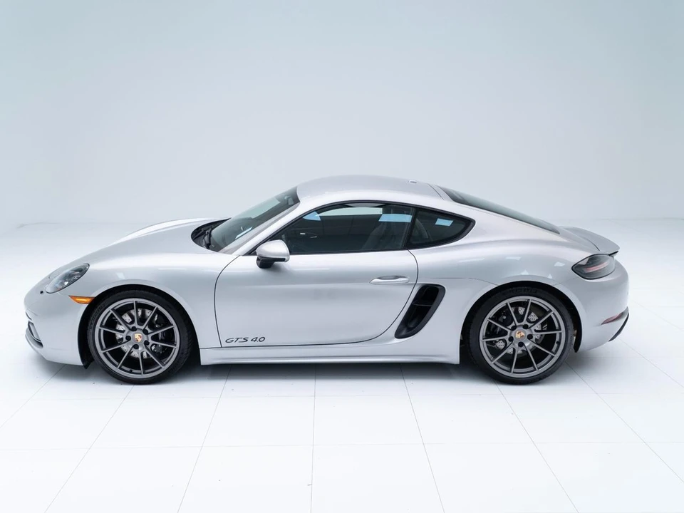 2025 Porsche 718 Cayman GTS 4.0 - Image 3 of 31