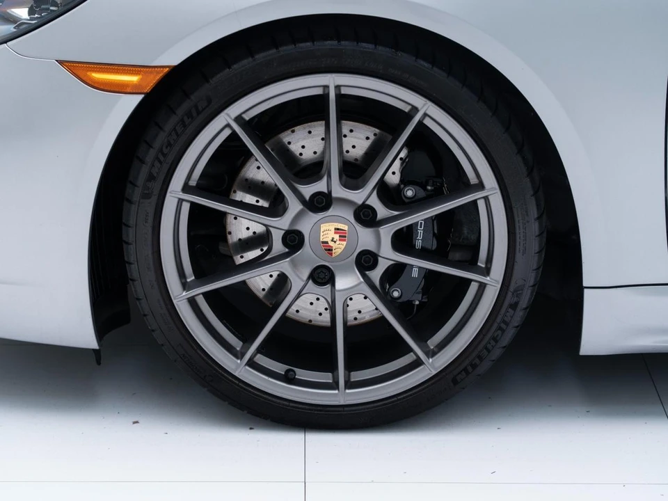 2025 Porsche 718 Cayman GTS 4.0 - Image 13 of 31
