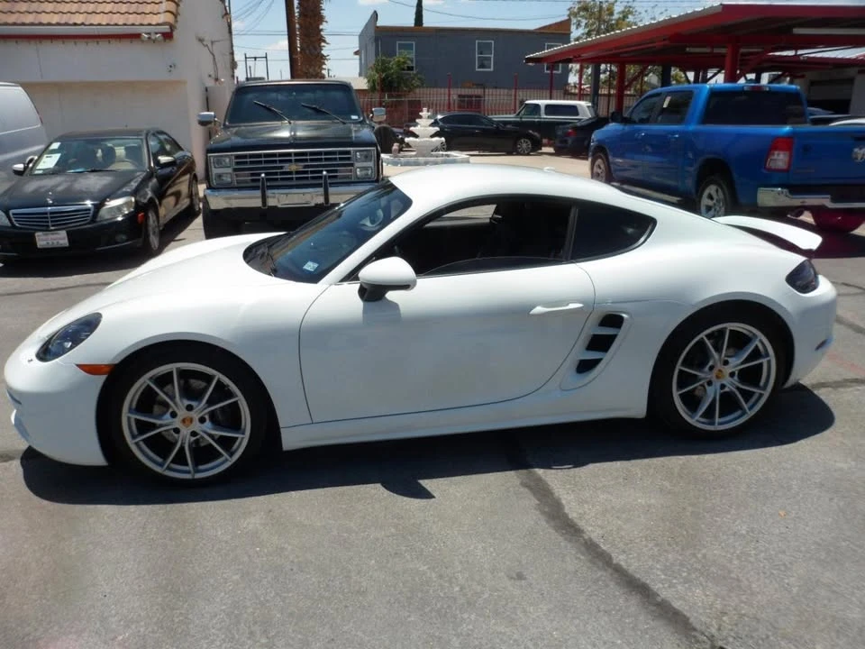 2025 Porsche 718 Cayman - Image 14 of 20