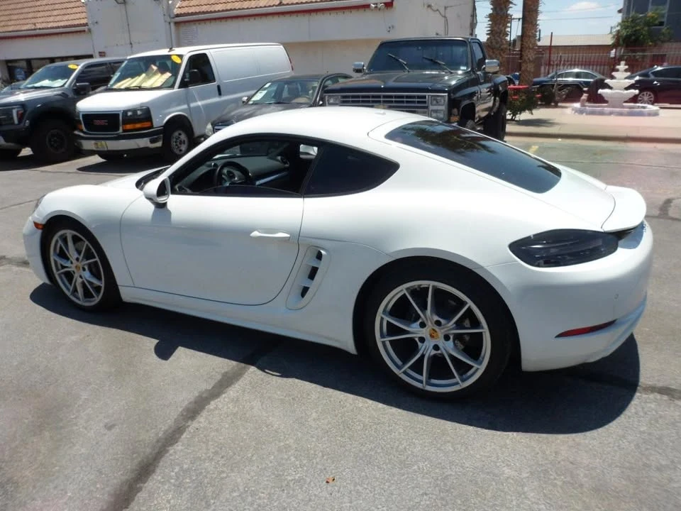2025 Porsche 718 Cayman - Image 11 of 20