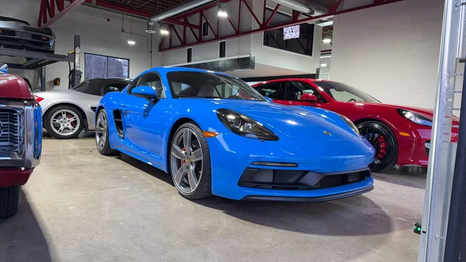 2025 Porsche 718 Cayman - Image 13 of 15