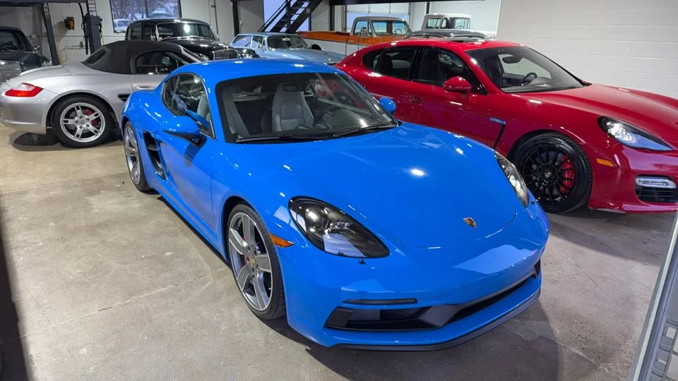 2025 Porsche 718 Cayman - Image 11 of 15