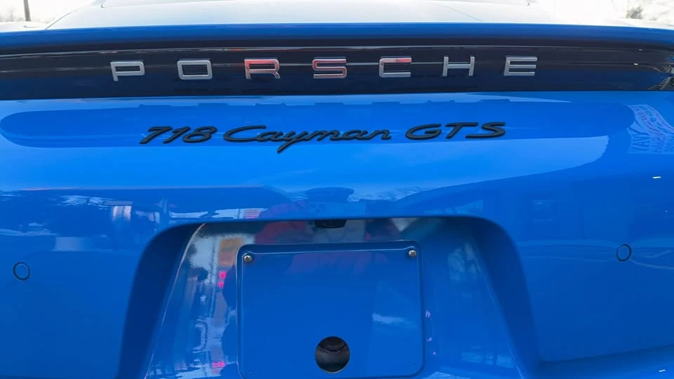 2025 Porsche 718 Cayman - Image 2 of 15
