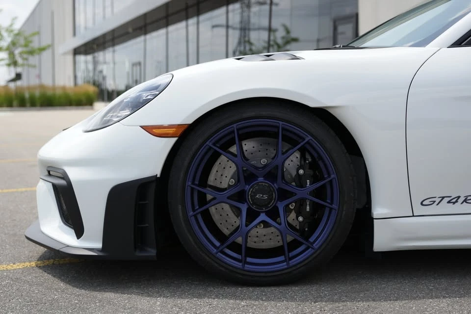 2025 Porsche 718 Cayman - Image 14 of 20