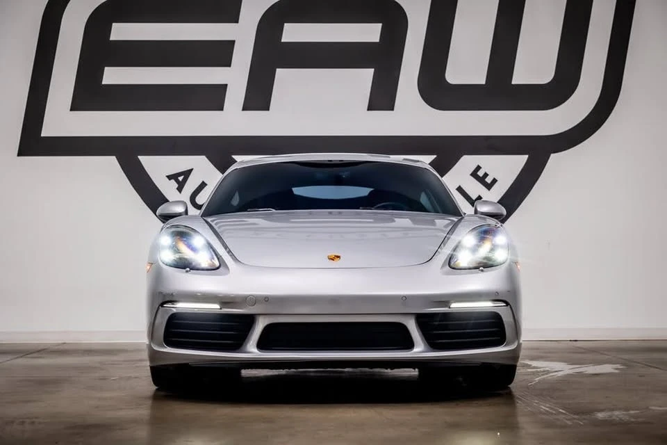 2025 Porsche 718 Cayman - Image 2 of 14