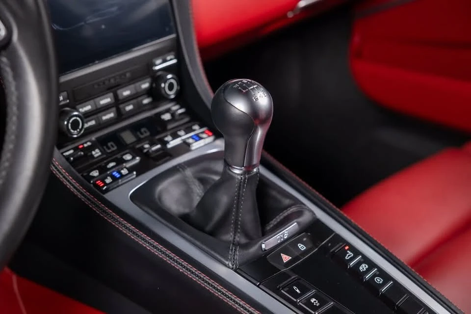 2025 Porsche 718 Cayman - Image 7 of 14