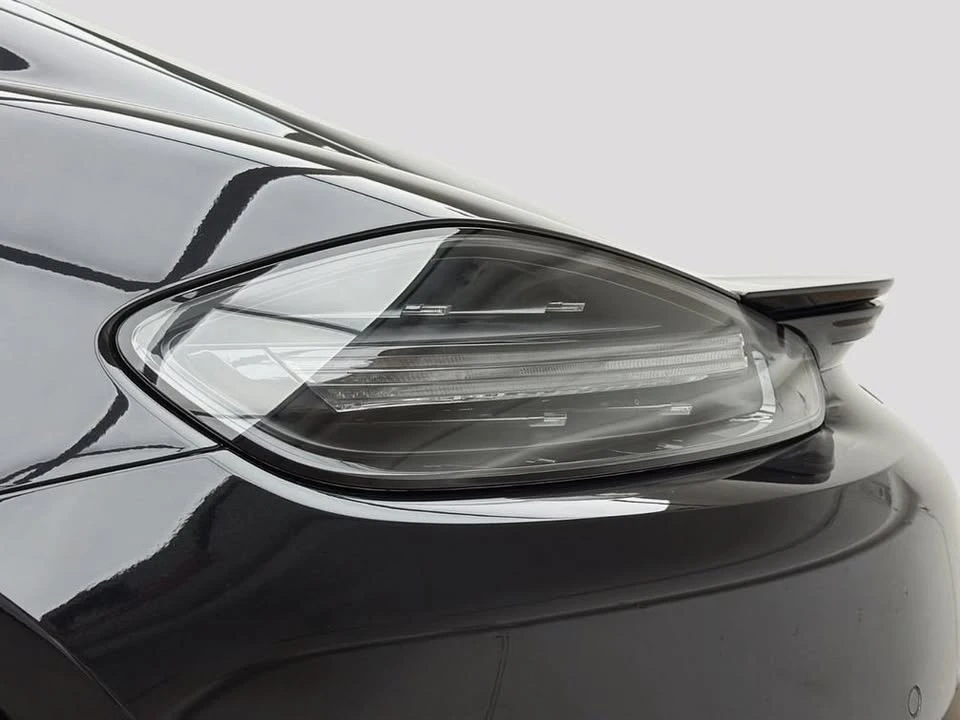 2025 Porsche 718 Cayman - Image 8 of 10