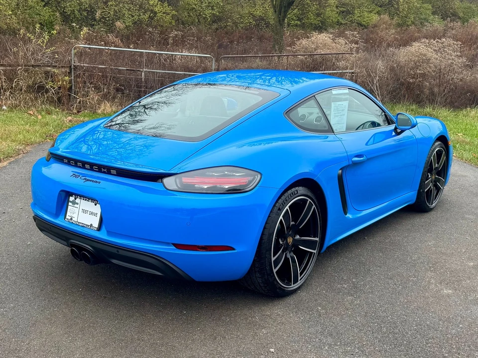 2025 Porsche 718 Cayman - Image 3 of 12