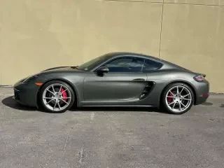 2025 Porsche 718 Cayman S - Image 2 of 4
