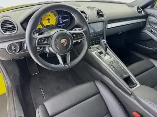 2025 Porsche 718 Cayman S - Image 4 of 4