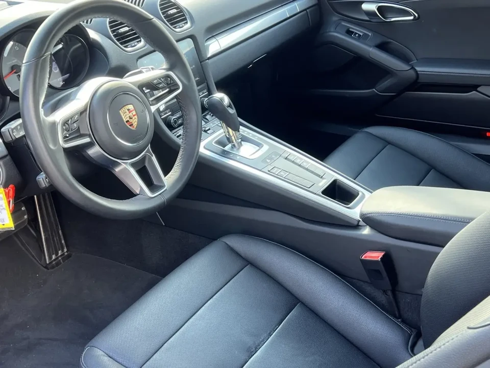 2025 Porsche 718 Cayman S - Image 4 of 6
