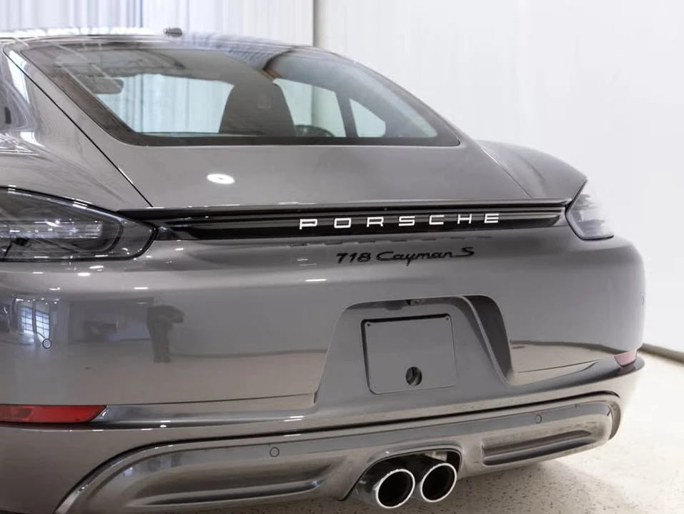 2025 Porsche 718 Cayman S - Image 10 of 20